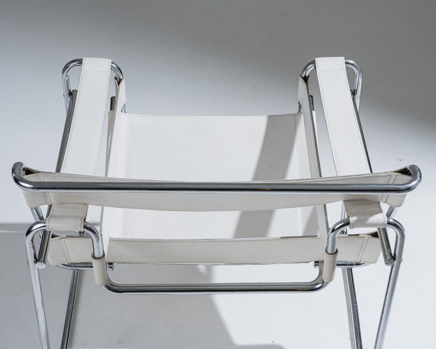 WASSILY ARMCHAIR, WHITE LEATHER, MARCEL BREUER