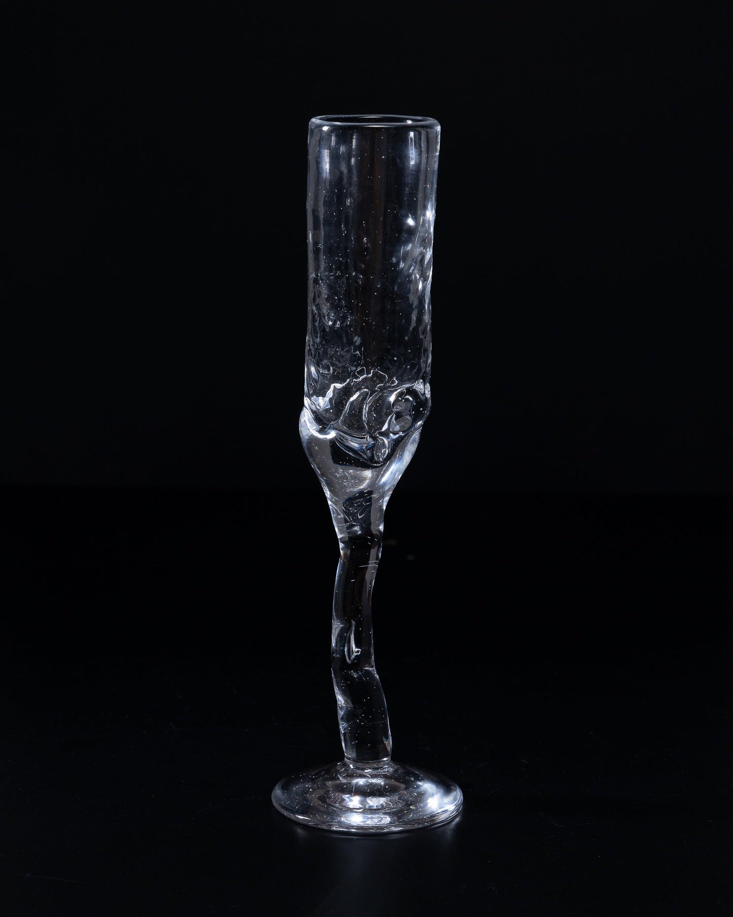 FREE-FORM GLASS “FLUTE”