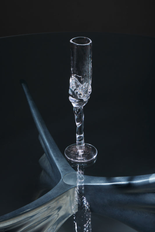 FREE-FORM GLASS “FLUTE”