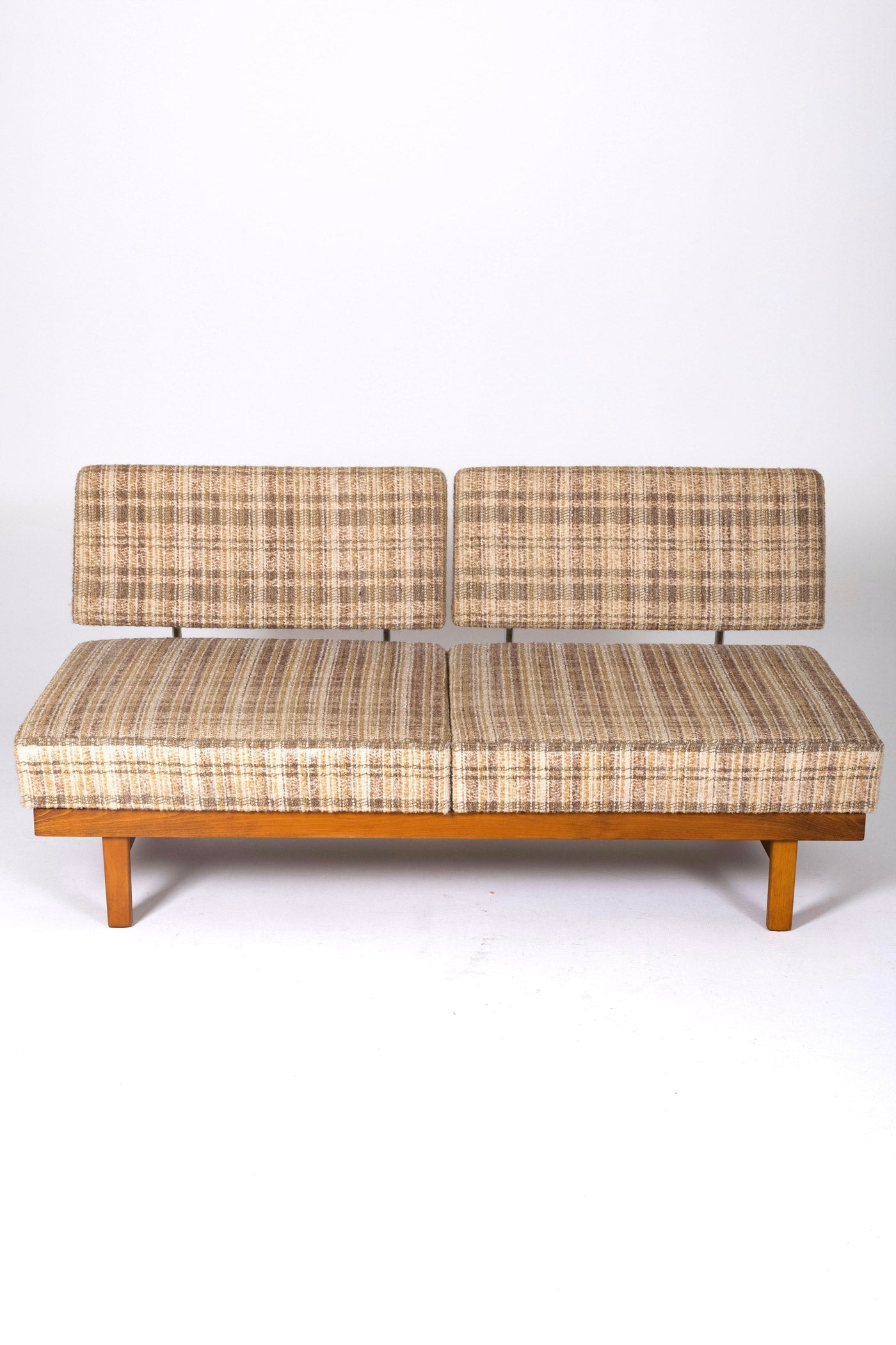 Stella Walter wooden daybed for Knoll