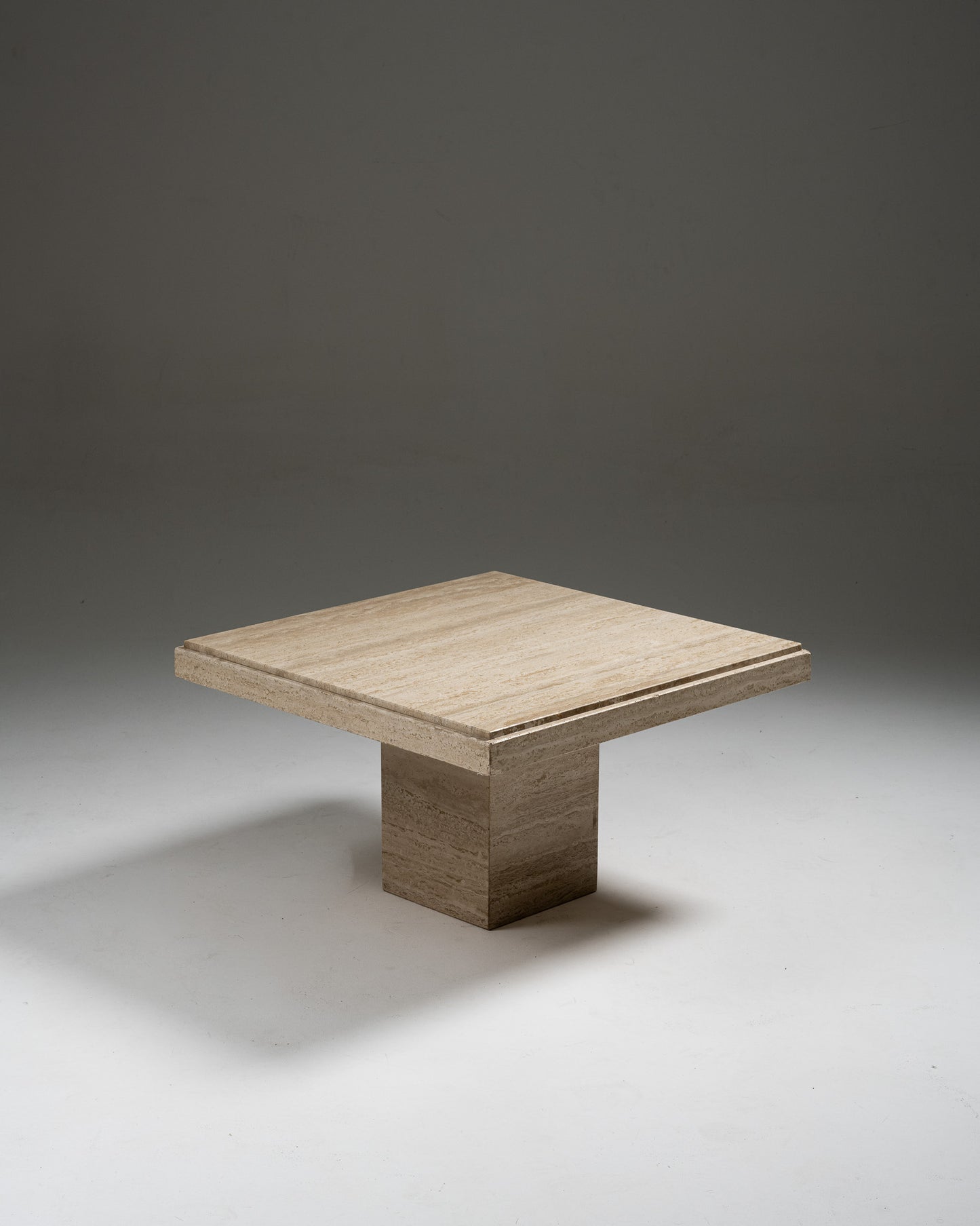TABLE BASSE CARRÉE EN TRAVERTIN, 1980s