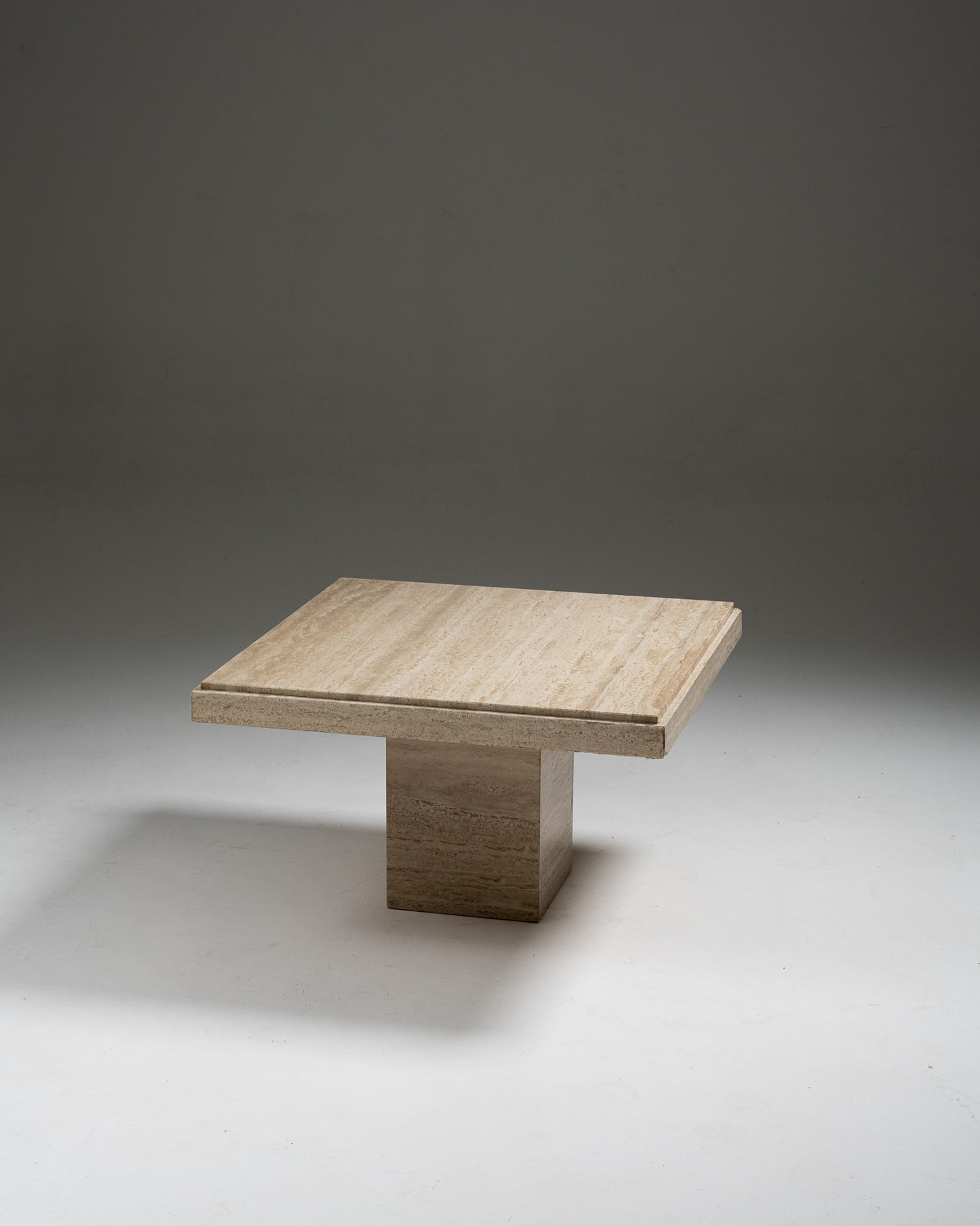 TABLE BASSE CARRÉE EN TRAVERTIN, 1980s