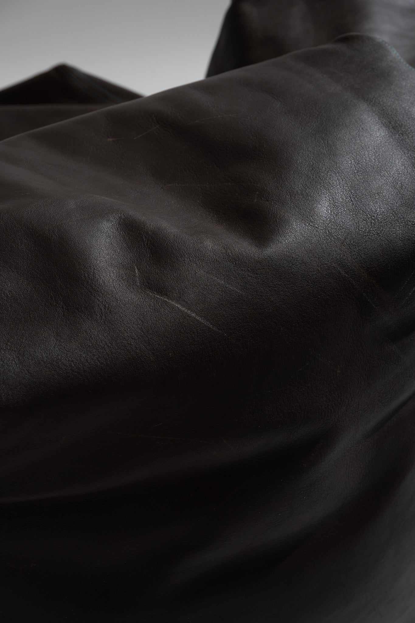 FAUTEUIL OBLONG, JASPER MORRISON, CAPPELLINI, 2000s