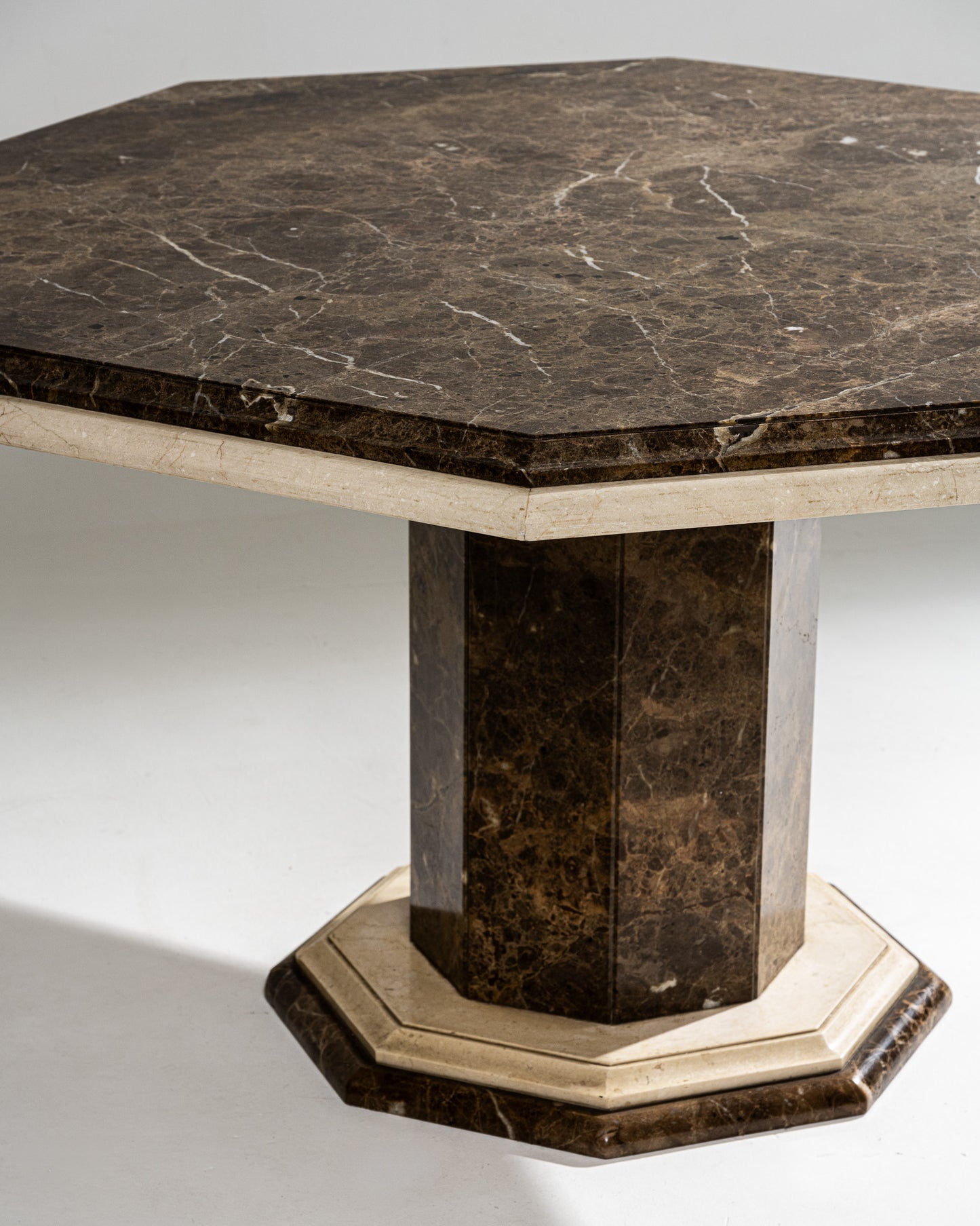 TABLE À MANGER OCTOGONALE EN MARBRE, 1970s