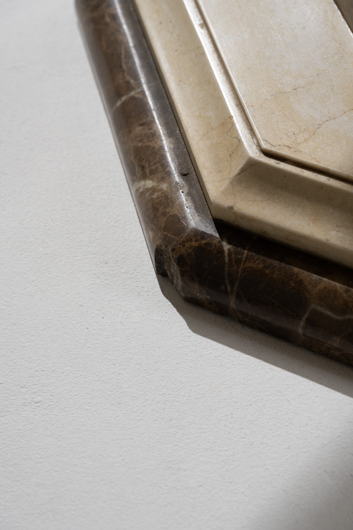 TABLE À MANGER OCTOGONALE EN MARBRE, 1970s