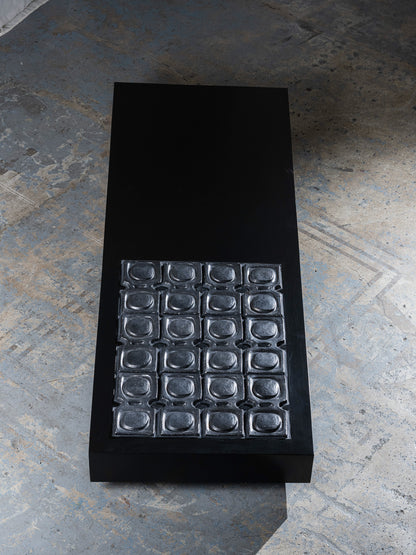 TABLE BASSE EN BOIS ET CÉRAMIQUE, 1970s