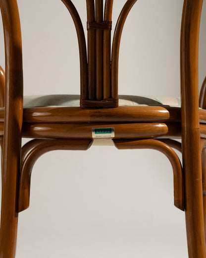 PAIRE DE FAUTEUILS EN ROTIN ET TISSU FLEURI, 1970s