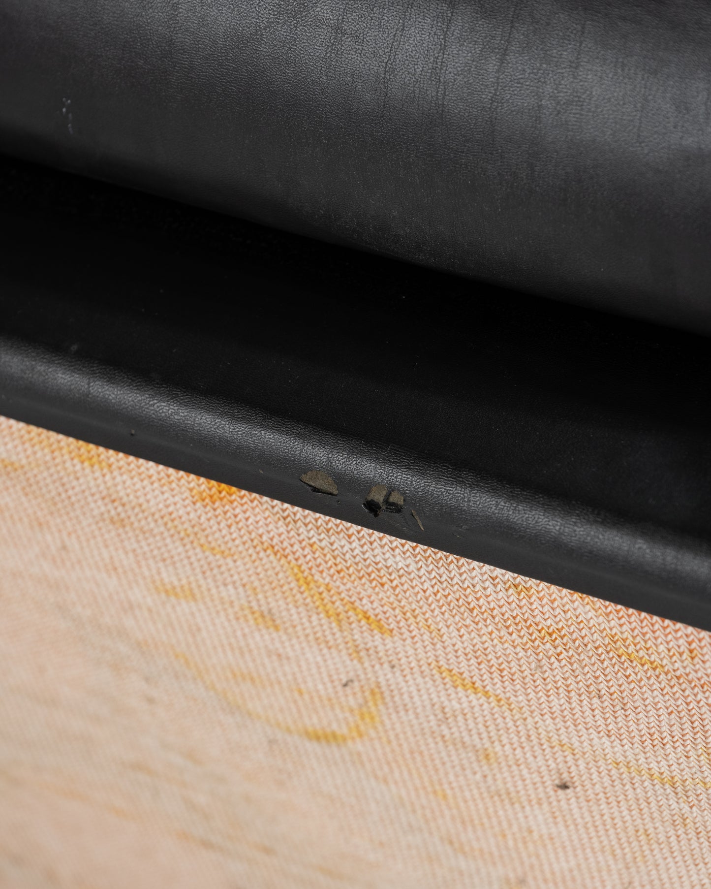 FAUTEUIL ITALIEN EN CUIR, 1970s