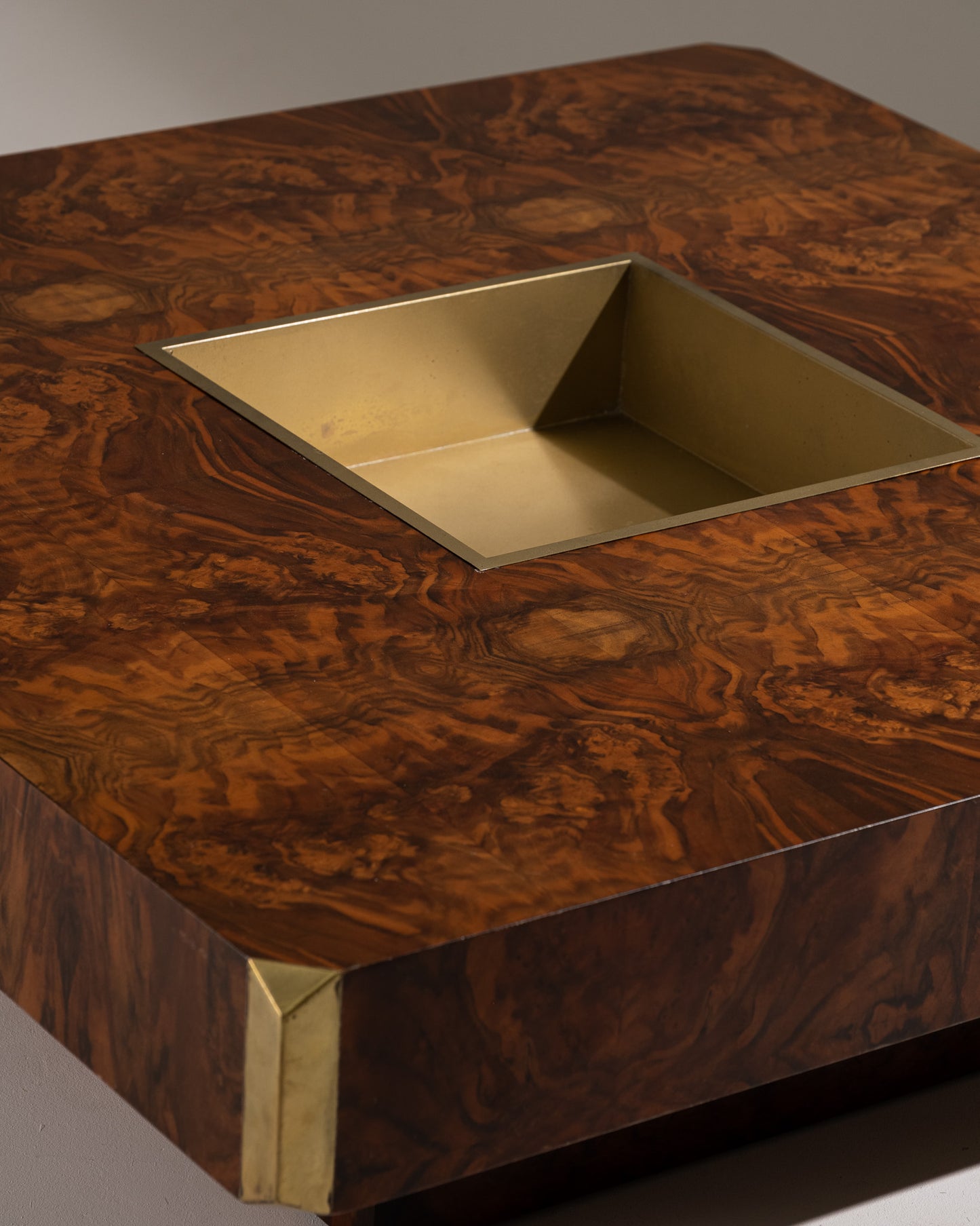 ELM BURL COFFEE TABLE, WILLY RIZZO, 1970s