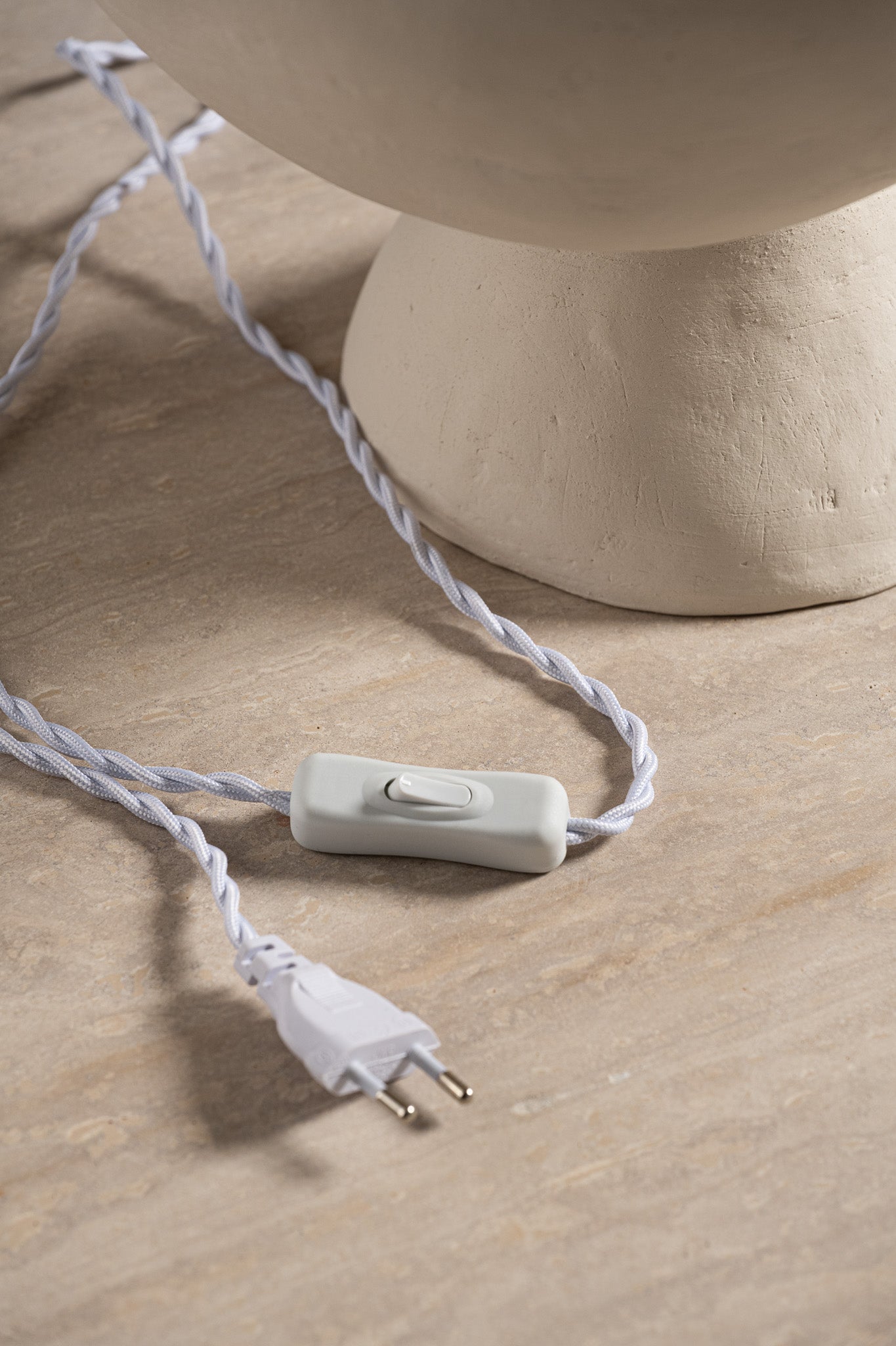 GLOBE FLOOR LAMP IN STONEWARE