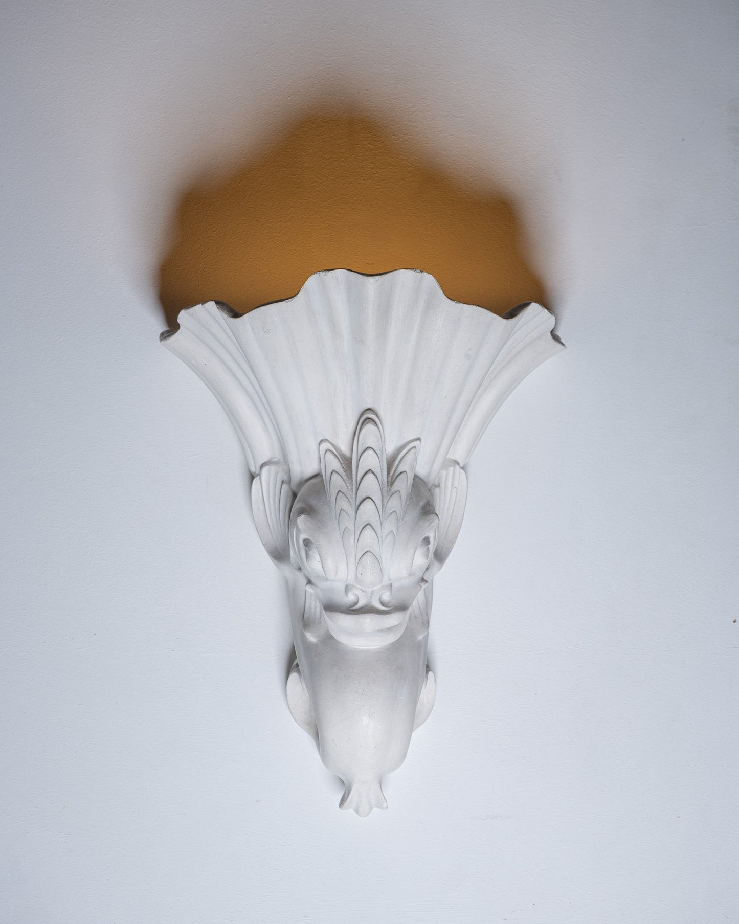 APPLIQUE NÉO-ROCAILLE EN PLÂTRE BLANC, 1940s