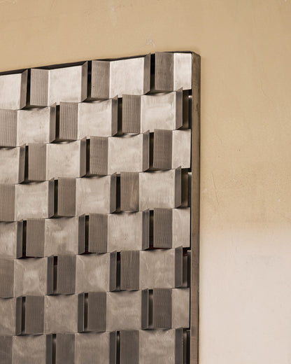 GRAND PANNEAU MURAL EN MÉTAL