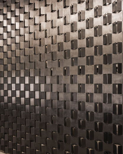 GRAND PANNEAU MURAL EN MÉTAL