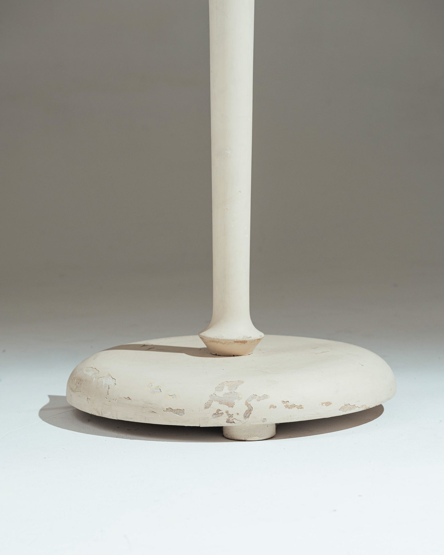 LAMPADAIRE EN BOIS ET OR, 1930s