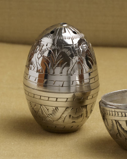 SALIÈRE ET POIVRIÈRE, ŒUF, EN MÉTAL