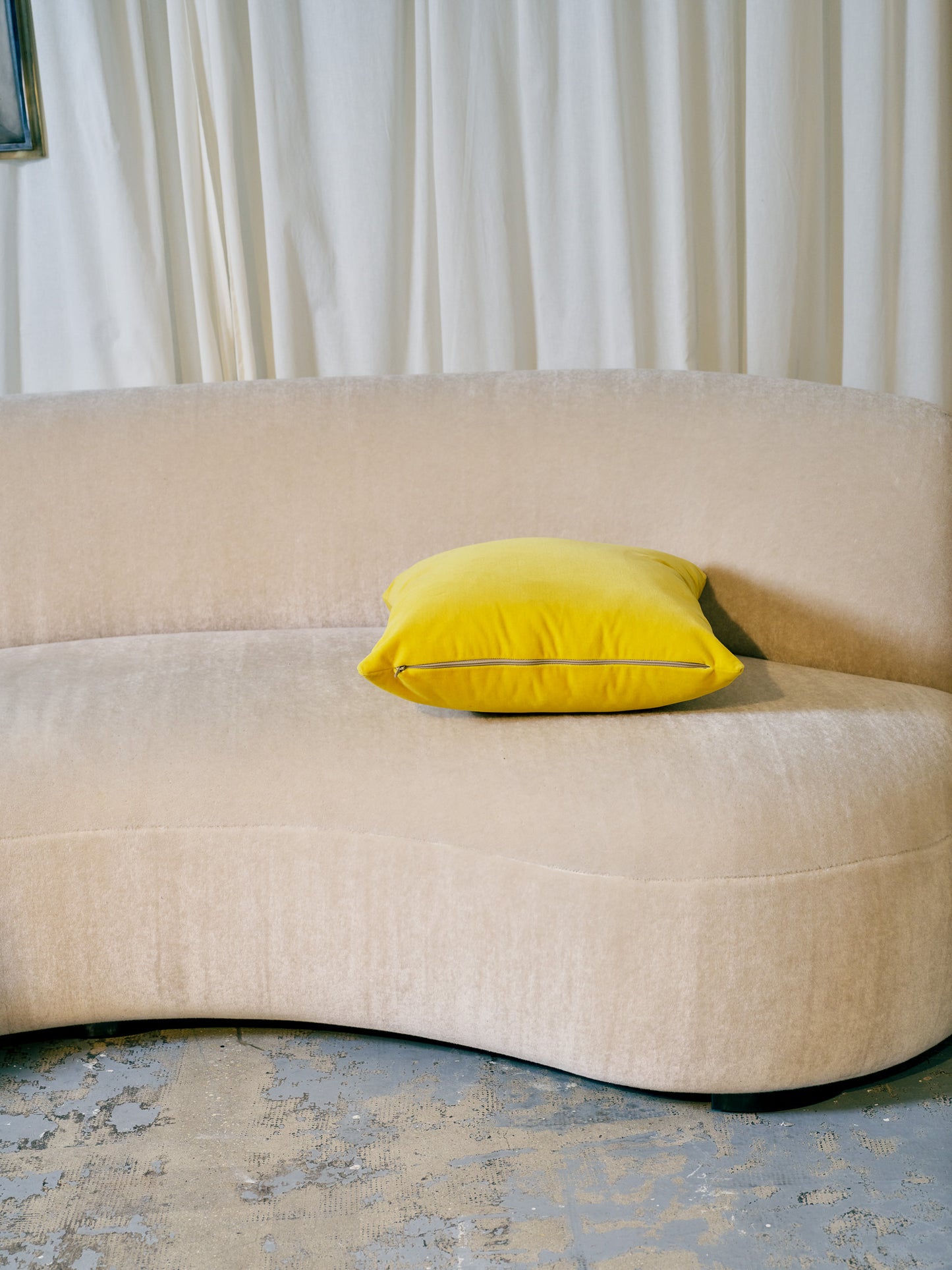 YELLOW CUSHION