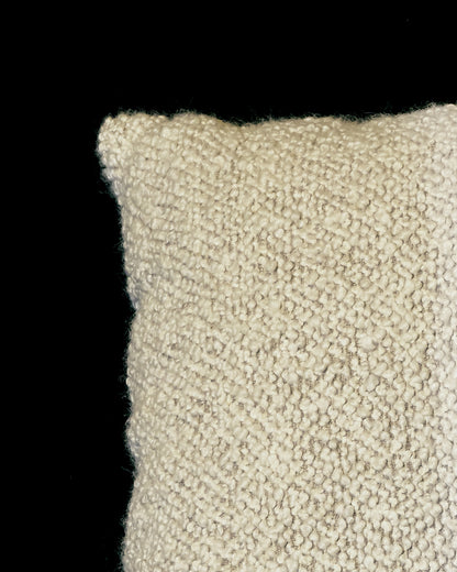 OFF-WHITE CUSHION