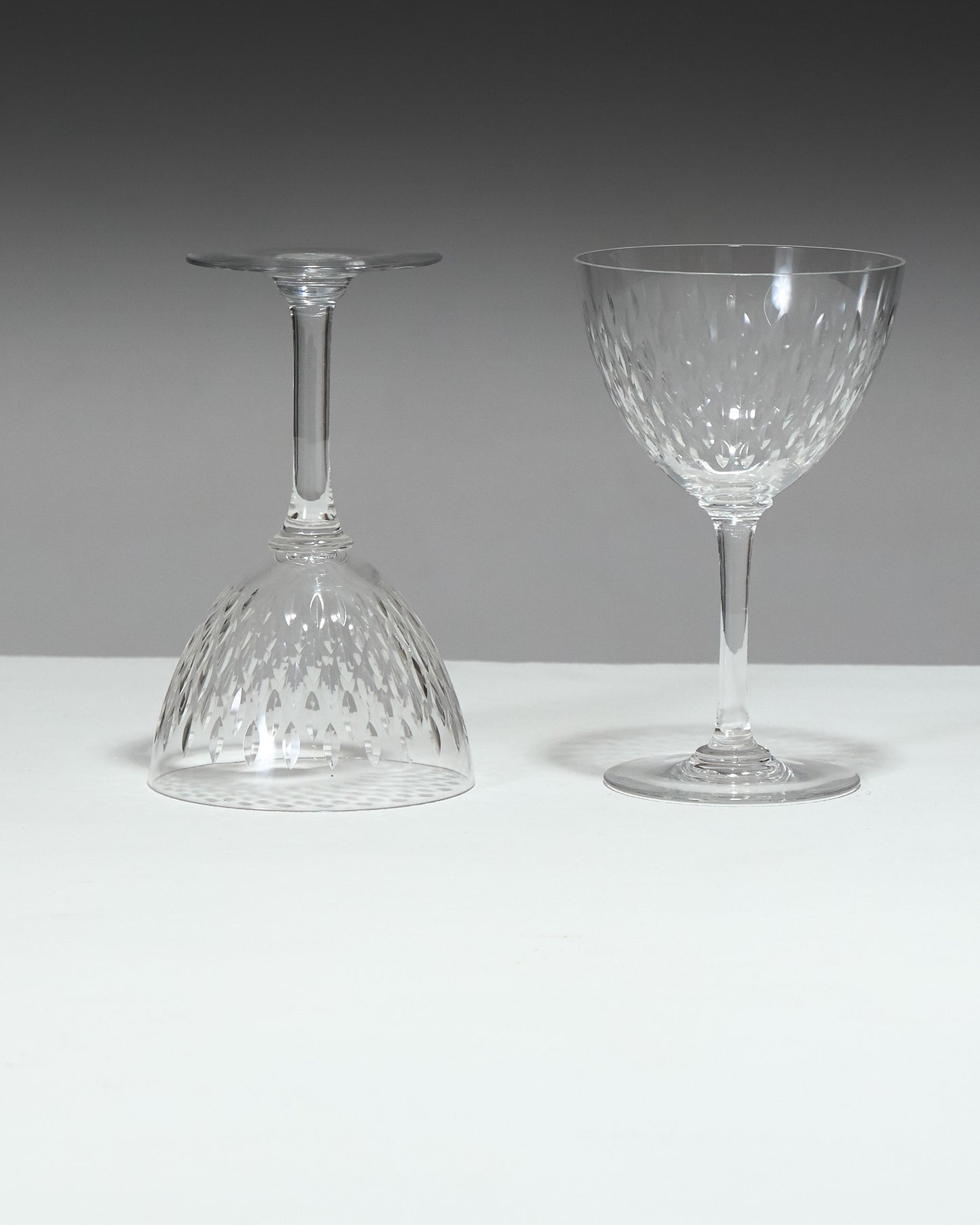 SET OF 2 WINE GLASSES, PARIS MODEL, BACCARAT