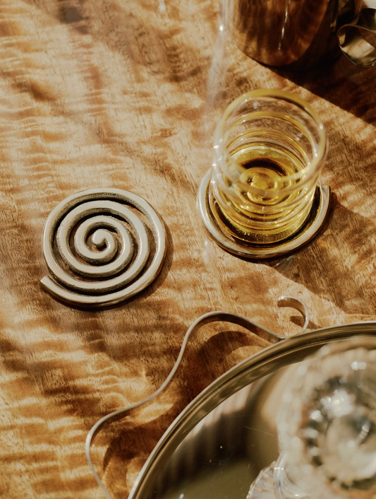 SET DE 4 DESSOUS-DE-VERRES EN SPIRALE