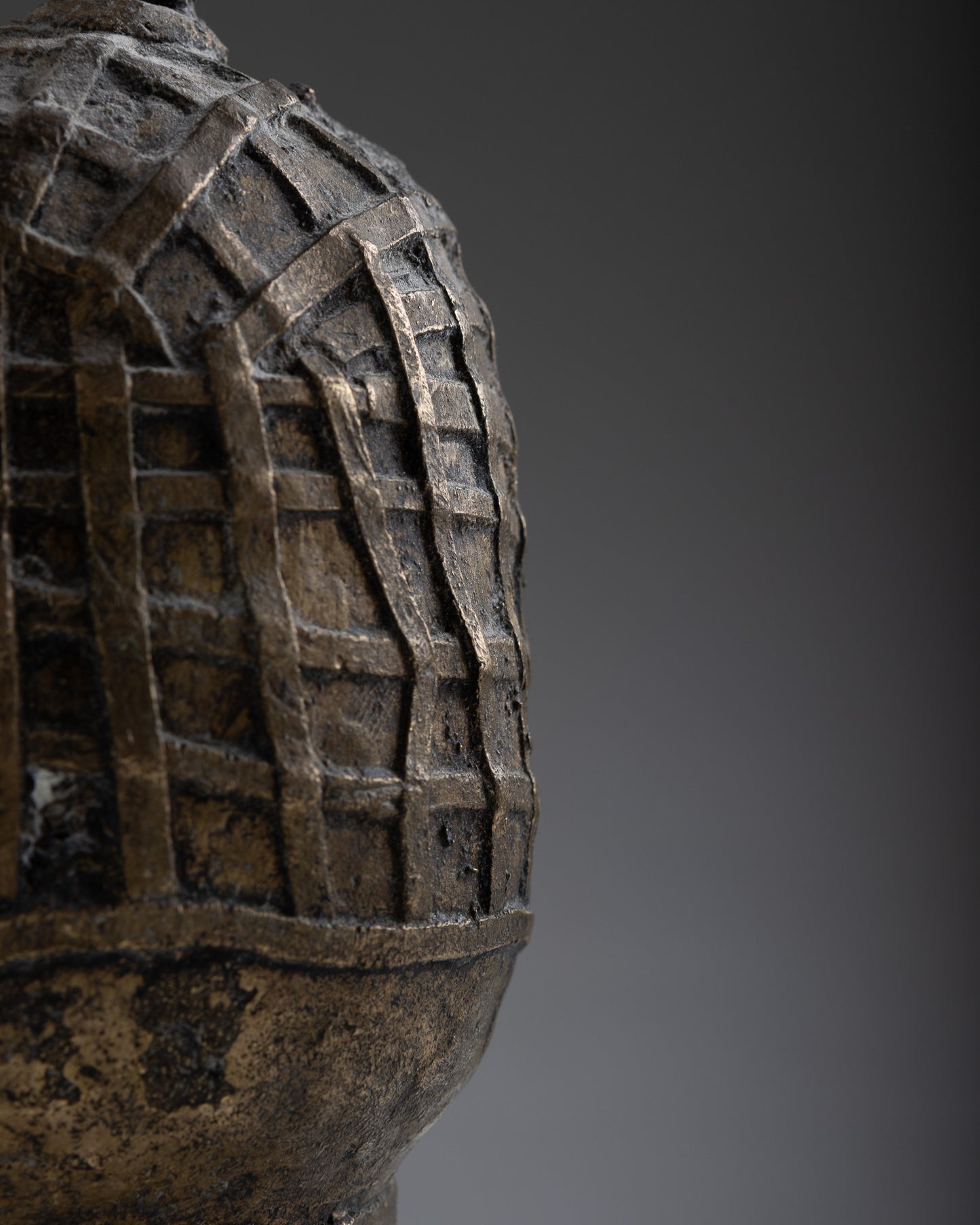 TÊTE SCULPTÉE EN LAITON, 1960s