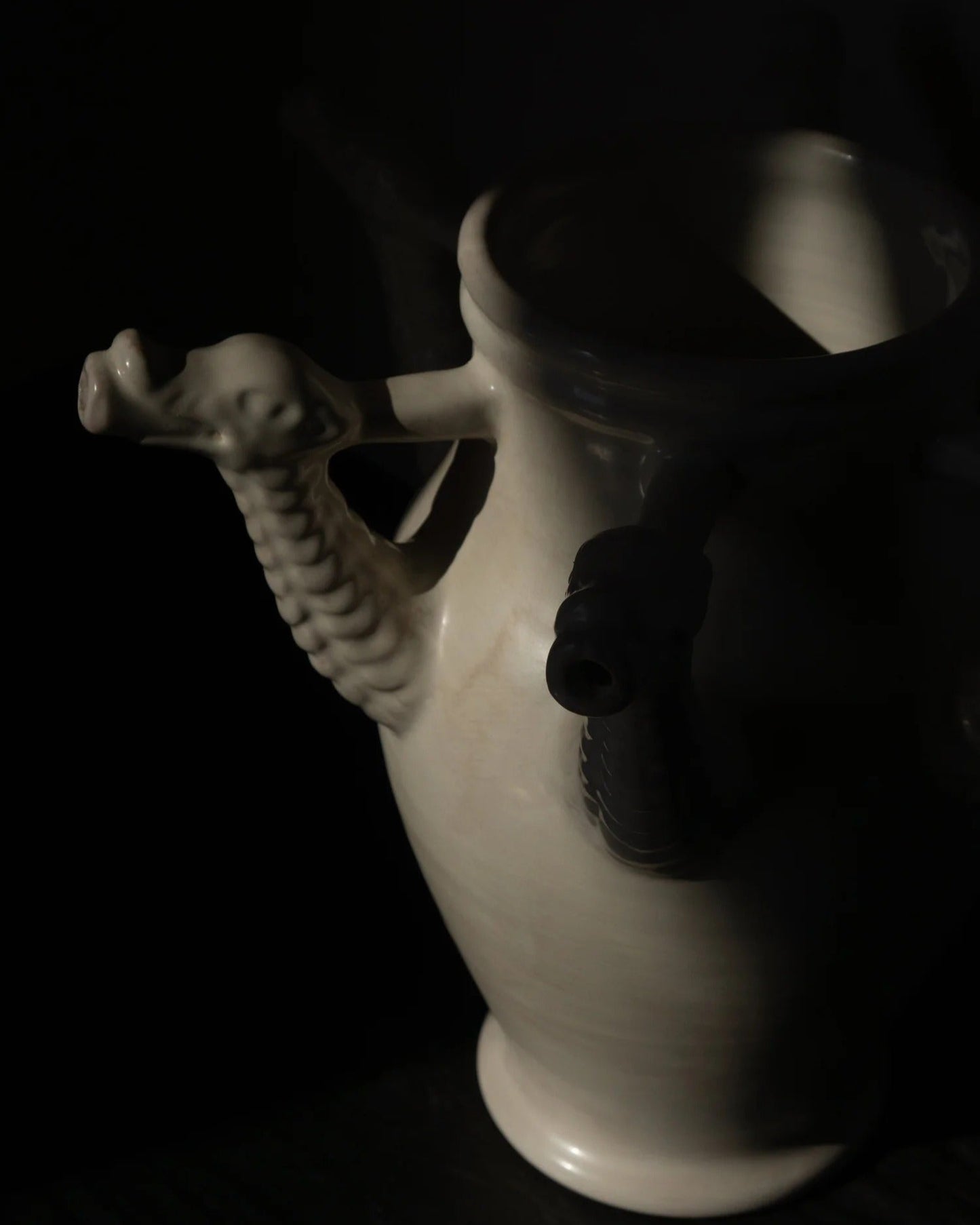 VASE EN CÉRAMIQUE THE DRAGO BIANCO