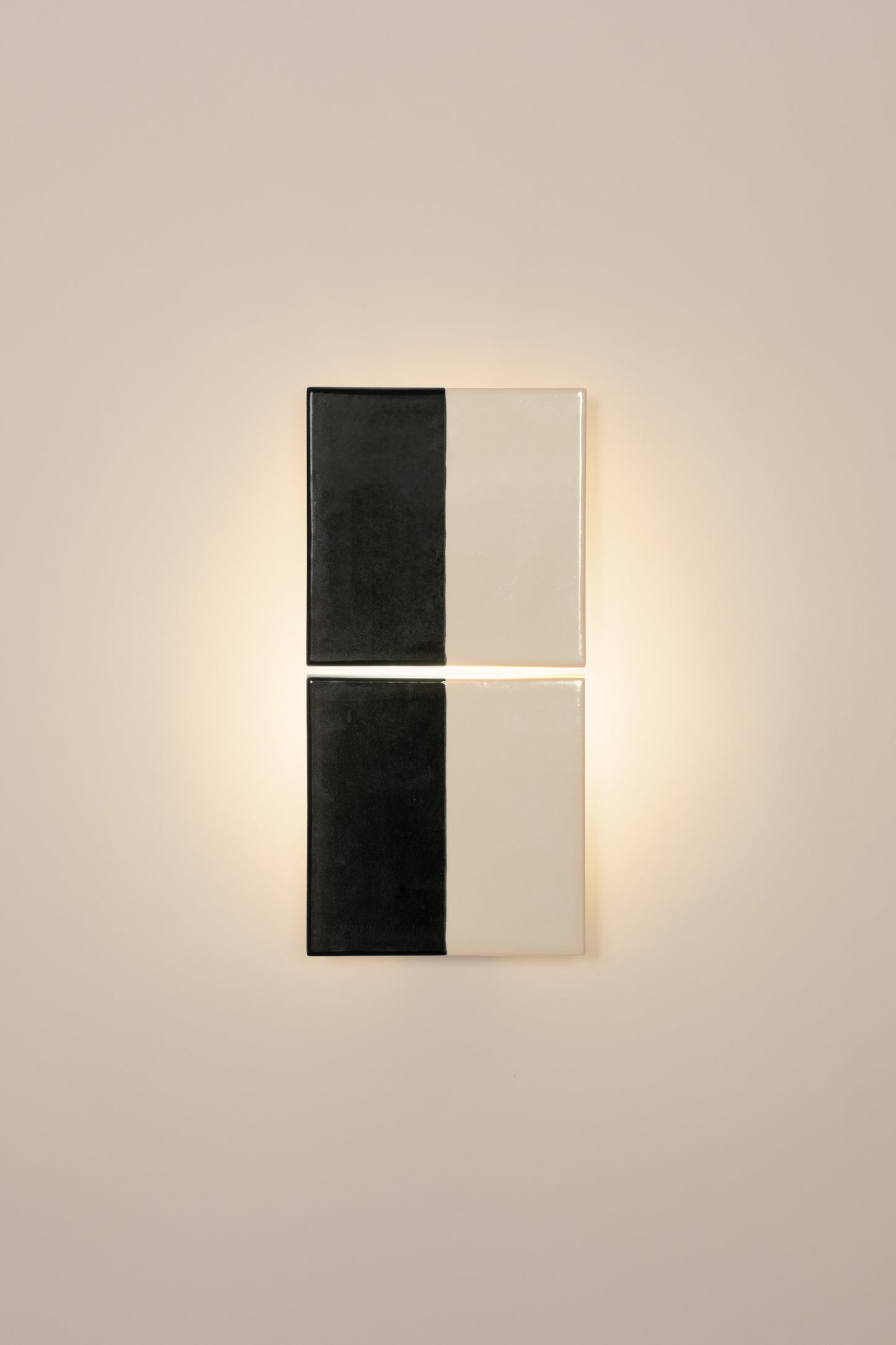 Tiles Line N wall sconce