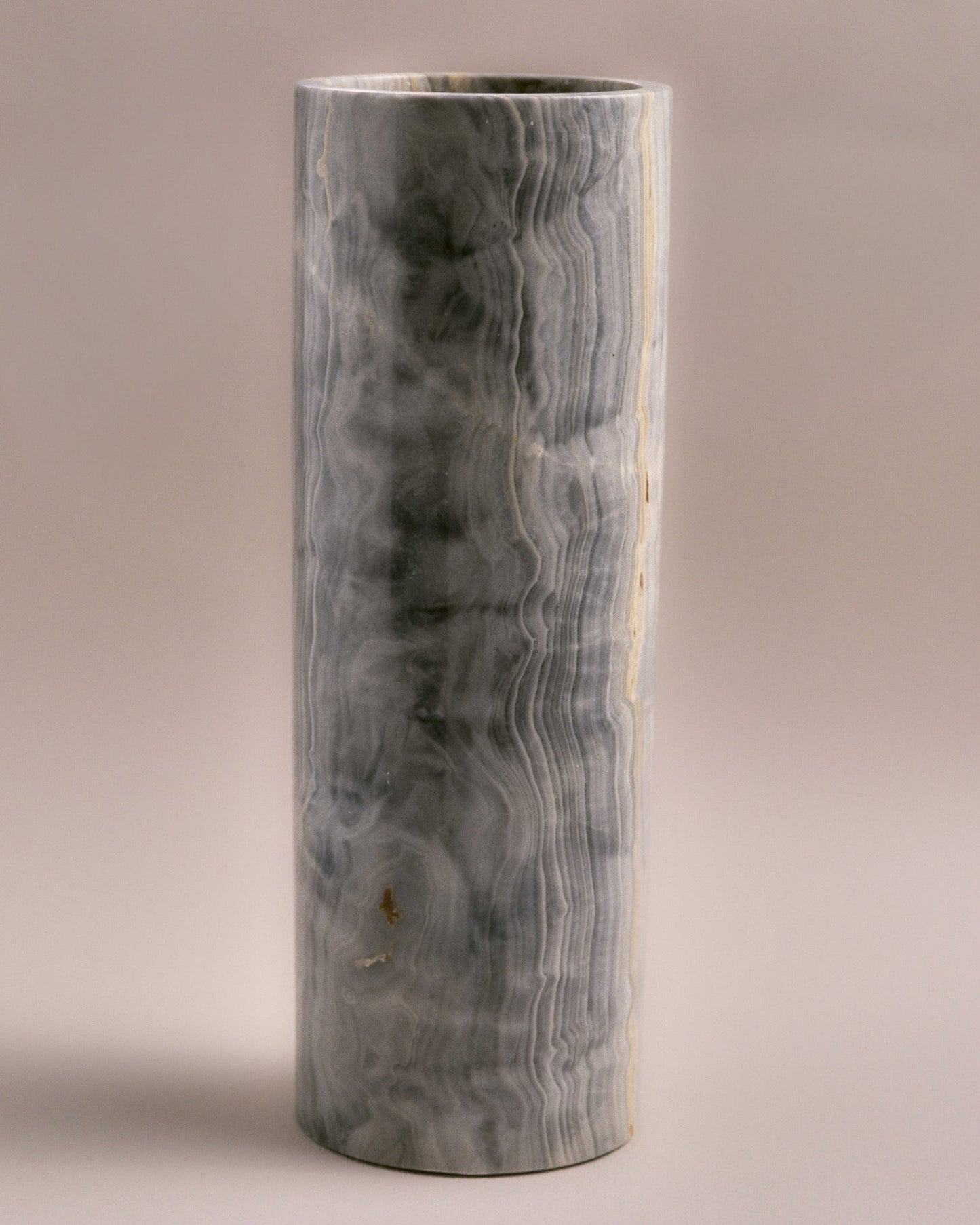 CYLINDRICAL VASE IN BLUE ONYX