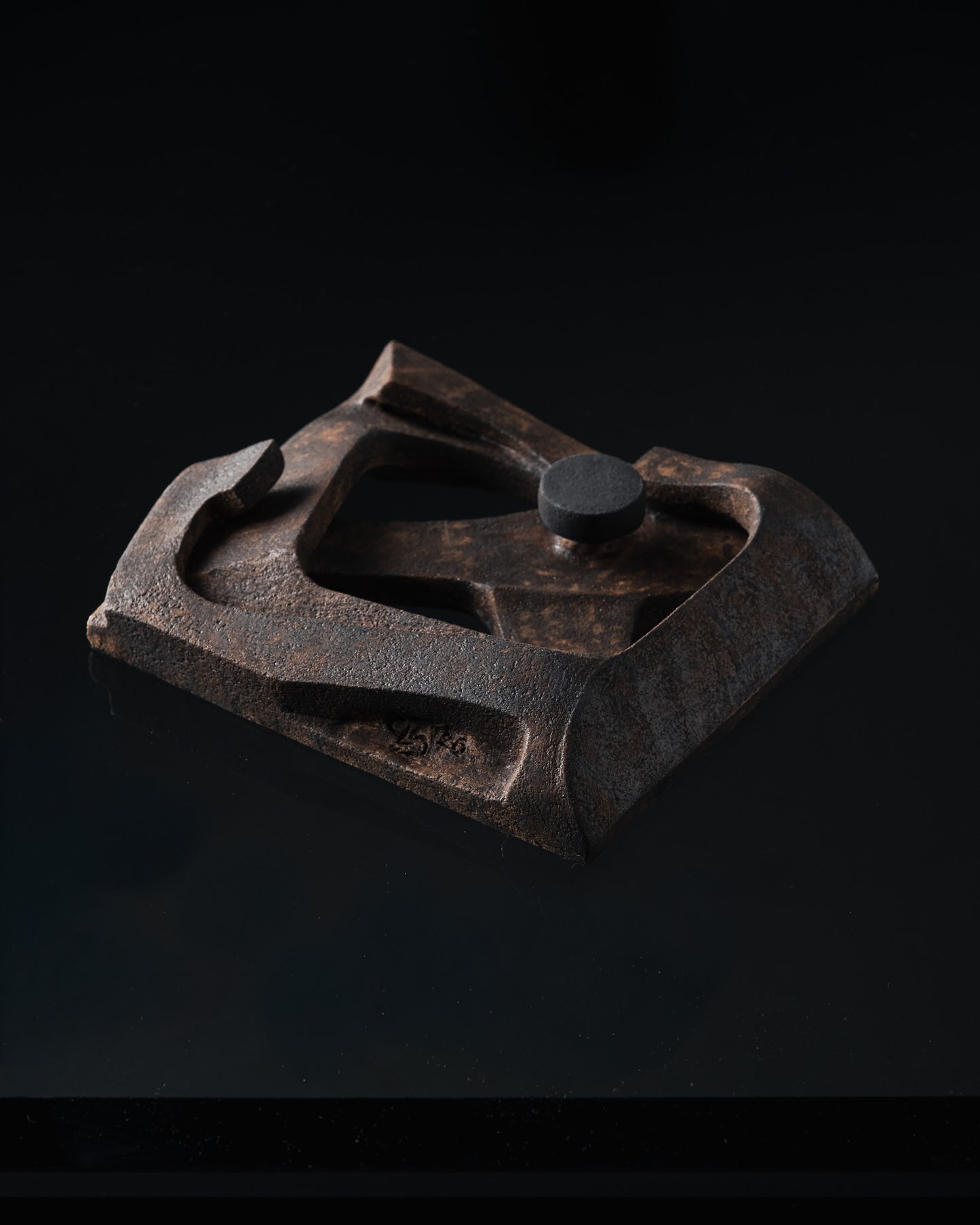'GIMMIK 3' SCULPTURE 