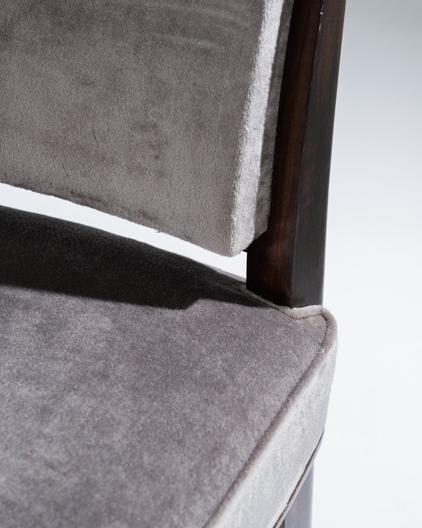 CHAISE EN VELOUR ET BOIS, ALFRED PORTENEUVE, 1940s