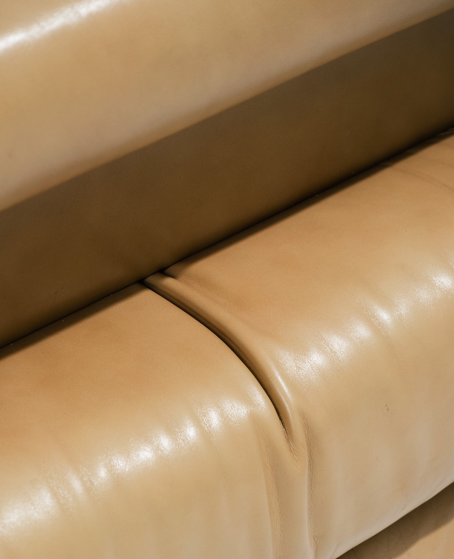 FAUTEUIL MAH JONG EN CUIR, ROCHE BOBOIS, 1970s