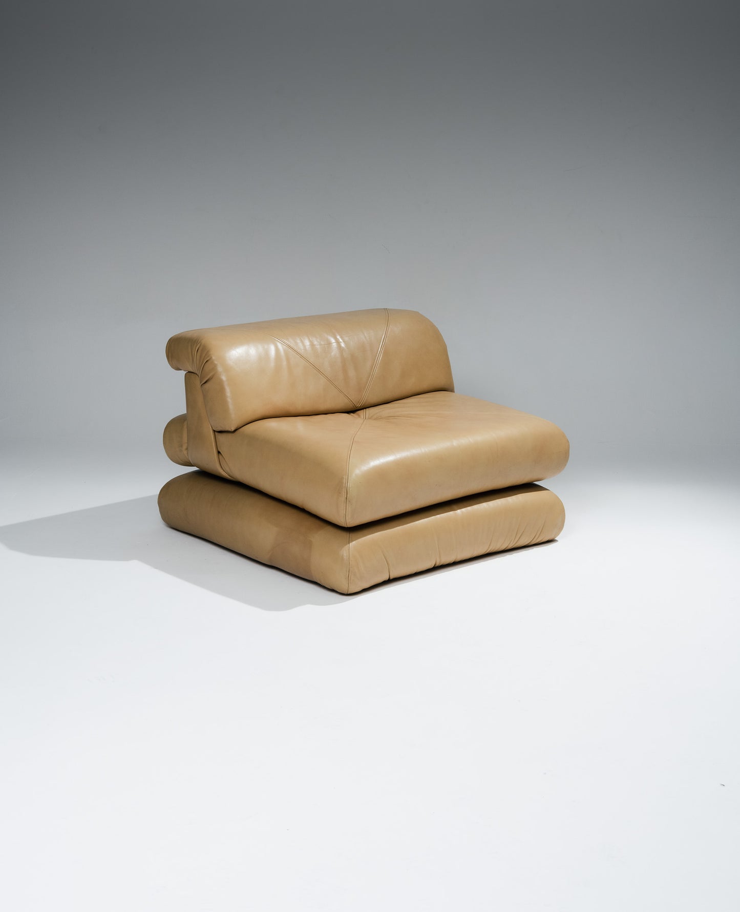 FAUTEUIL MAH JONG EN CUIR, ROCHE BOBOIS, 1970s
