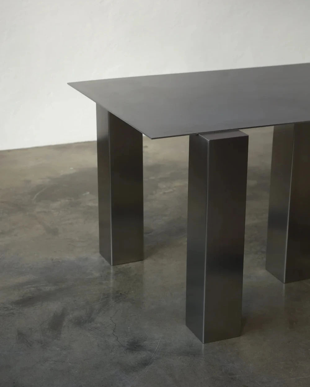 "ATRIUM" DESK / TABLE