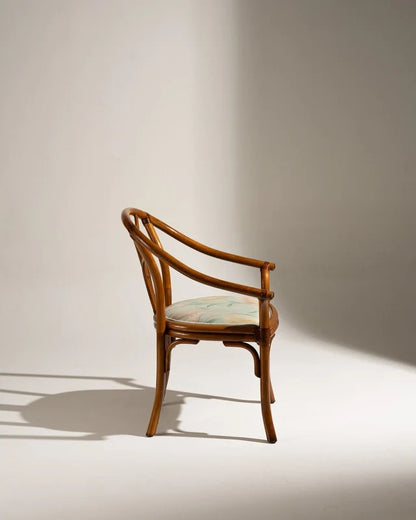 PAIRE DE FAUTEUILS EN ROTIN ET TISSU FLEURI, 1970s