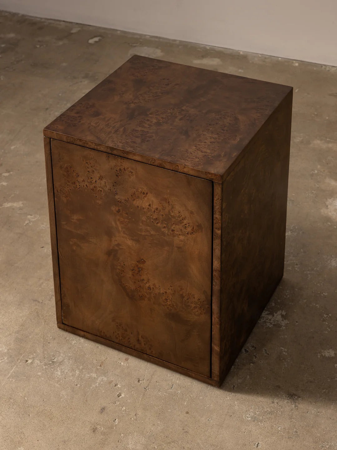 TABLE D'APPOINT EN LOUPE DE BOIS