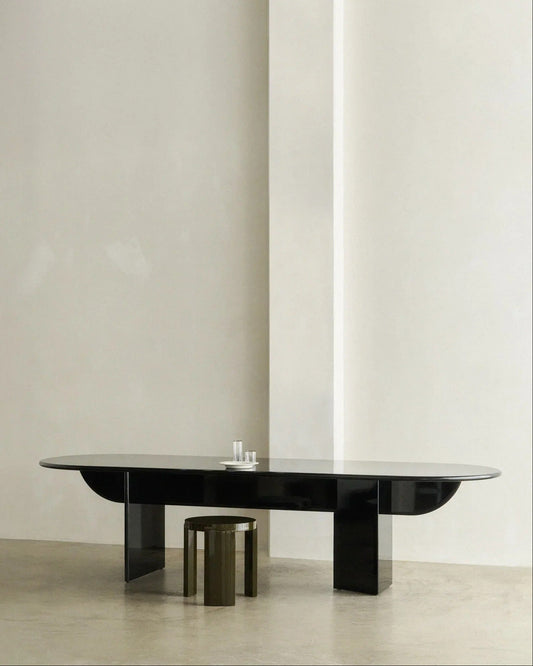'PILLABOUT 03' DINING TABLE