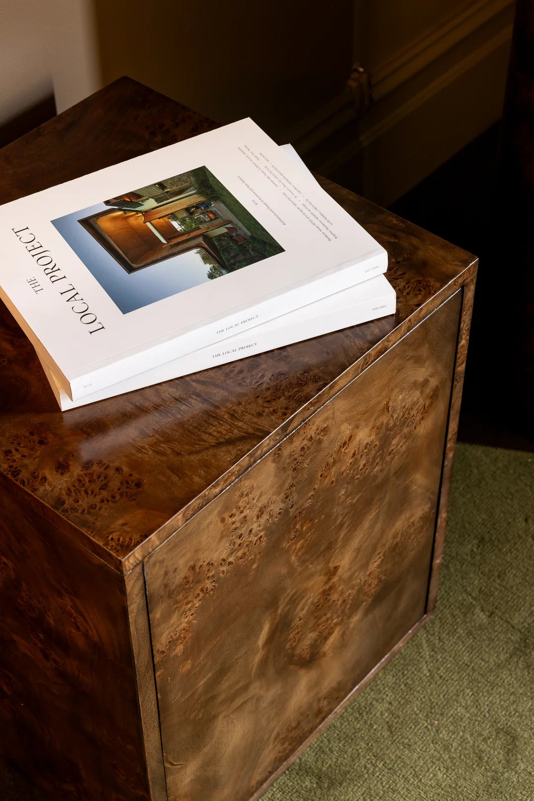 TABLE D'APPOINT EN LOUPE DE BOIS