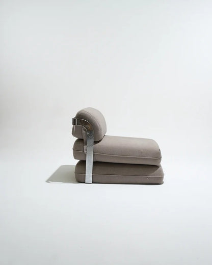 PAIRE DE CHAUFFEUSES CONVERTIBLES, STRUCTURE MÉTAL, 1970s