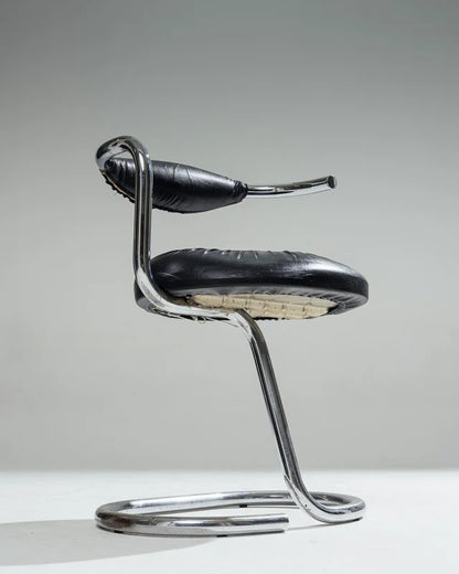 PAIRE DE CHAISES 'COBRA', GIOTTO STOPPINO, 1970s