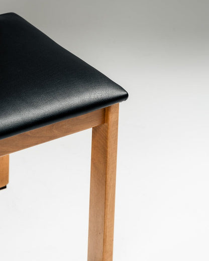 SET DE 6 CHAISES SCULPTURALES EN BOIS ET CUIR, 1970s