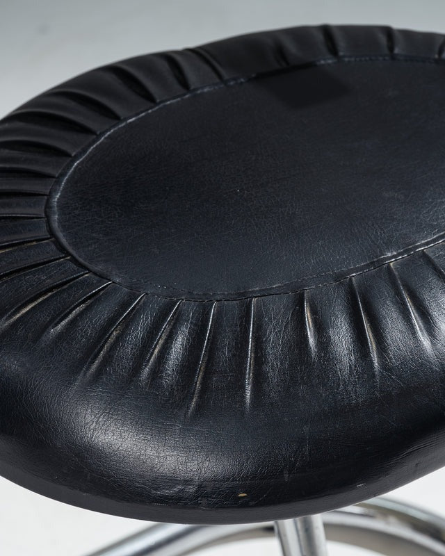 PAIRE DE CHAISES 'COBRA', GIOTTO STOPPINO, 1970s