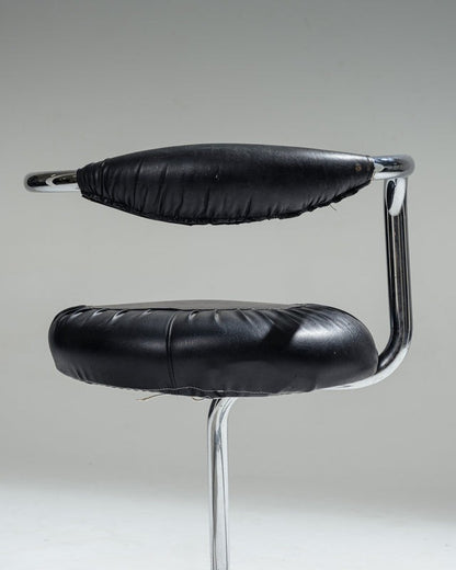 PAIRE DE CHAISES 'COBRA', GIOTTO STOPPINO, 1970s