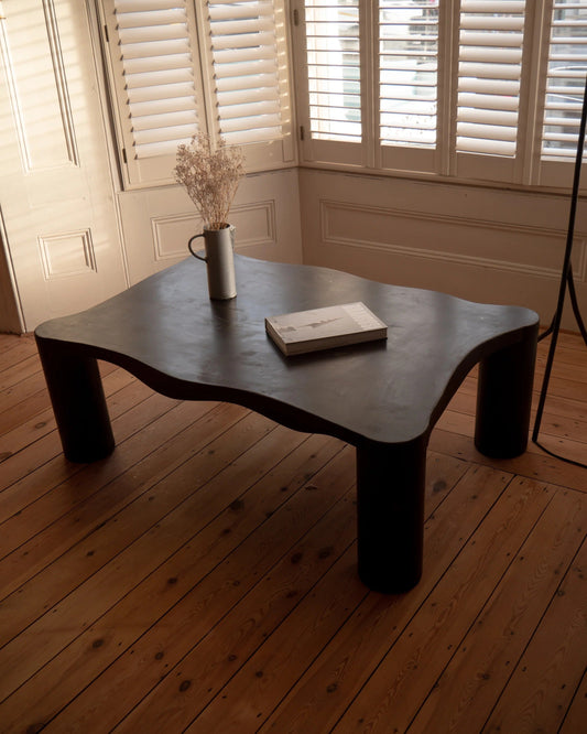 TABLE BASSE 'NOT IN SERVICE' NOIRE