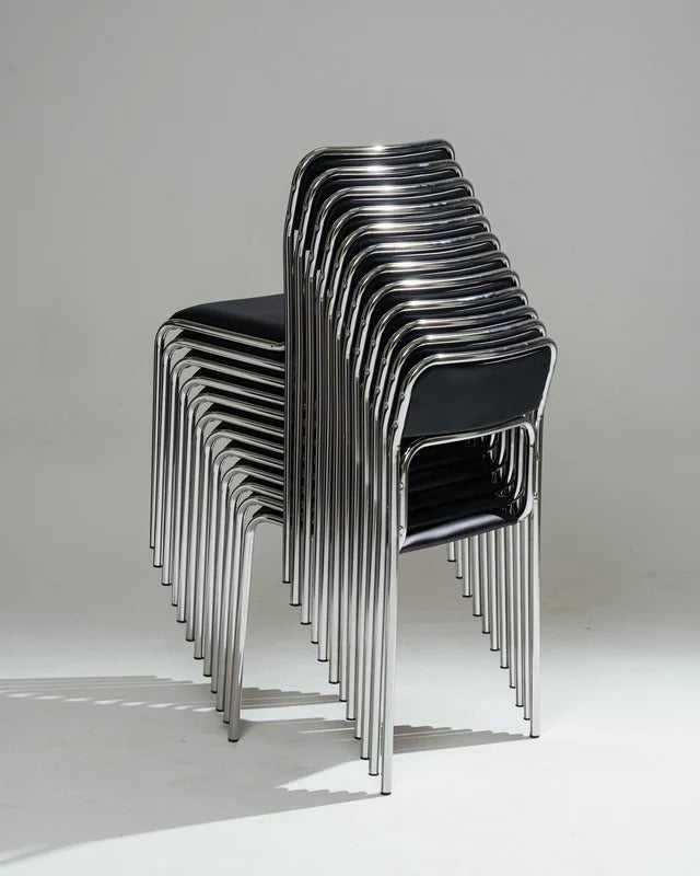 SET DE 4 CHAISES EN ACIER TUBULAIRE ET SIMILI CUIR NOIR, 1980s