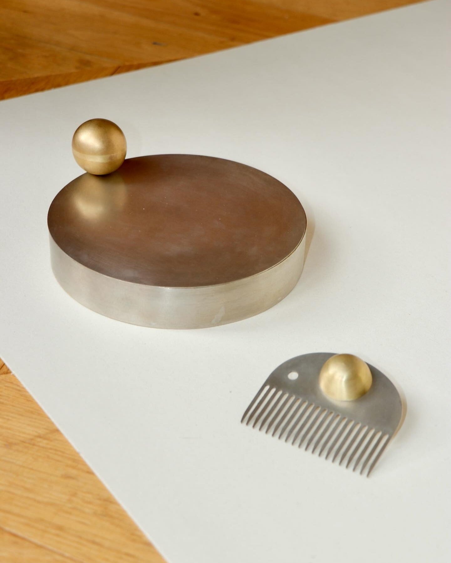 "PURE" COLLECTIBLE BRASS COMB