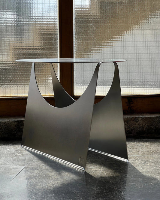 'MARU' COFFEE TABLE