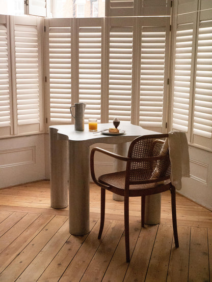 TABLE À MANGER EN ALUMINIUM