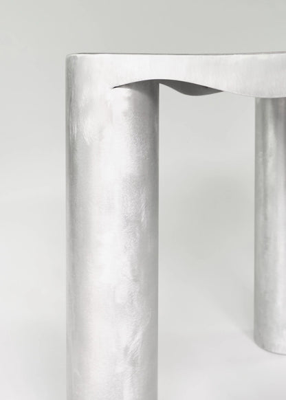 TABLE À MANGER EN ALUMINIUM