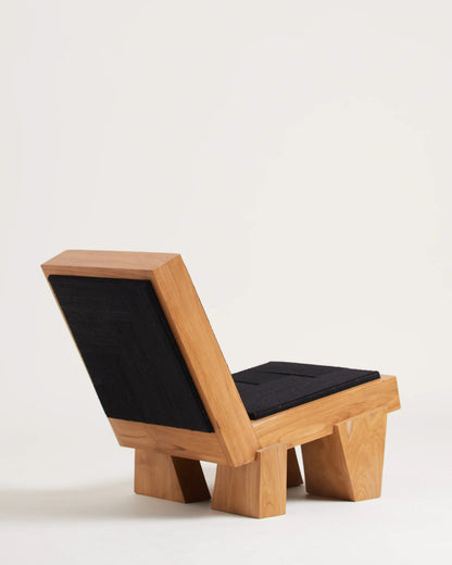 BLOCK ARMCHAIR IN BLACK NATURAL ROPE