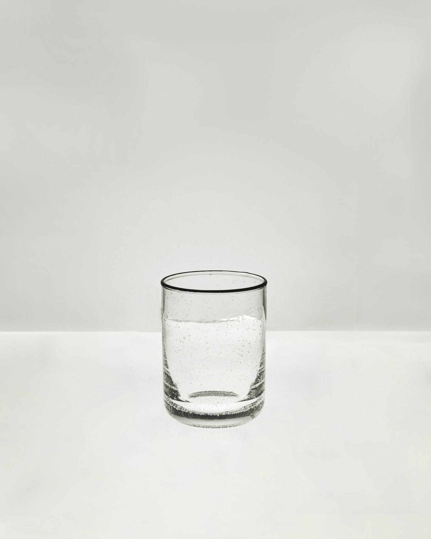 SR DRINKING LOW GLASS