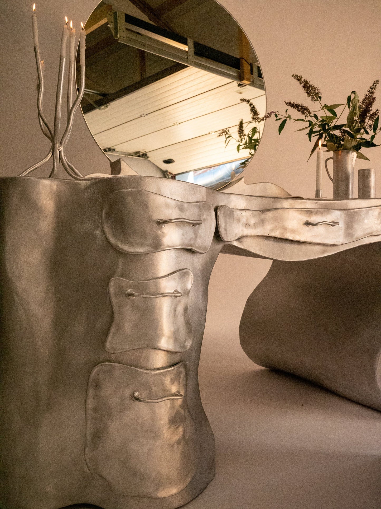 ALUMINUM DRESSING TABLE